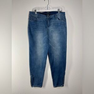 Celebrity pink stretch jean, skinny ankle size 13